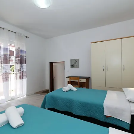 Antonio דירה זאדאר
