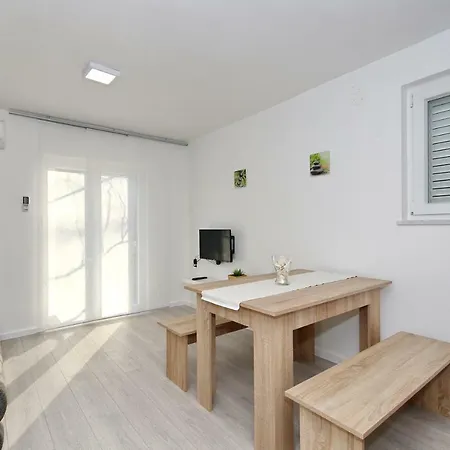 Antonio Apartment *